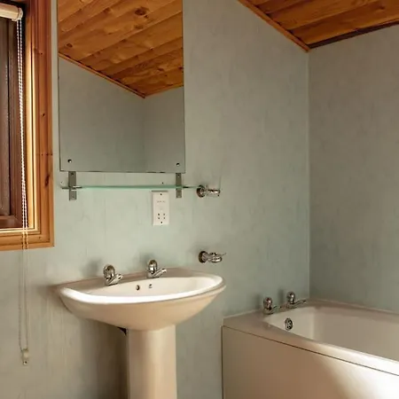 Wild Oats 11, Yellowtop Country Park سيلبي