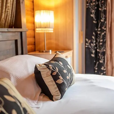 Willa Wild Oats 11 - Yellowtop Country Park - Hot Tub - Yorkshire